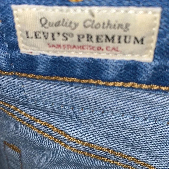 Levi's 501 Ripped Crop Jeans Athens Slide Size 27 x 26 - Picture 10 of 11